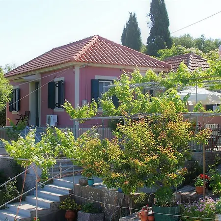 Kulumi House Holiday home