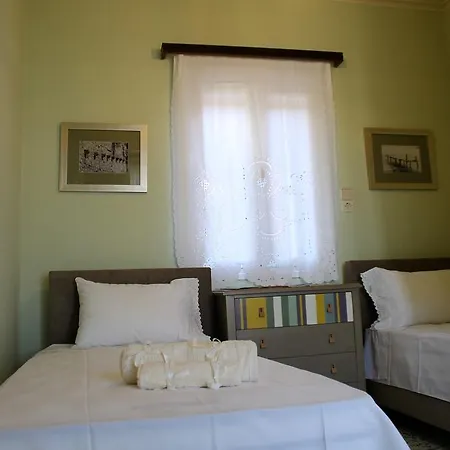 Holiday home Kulumi House Vasilikiadhes