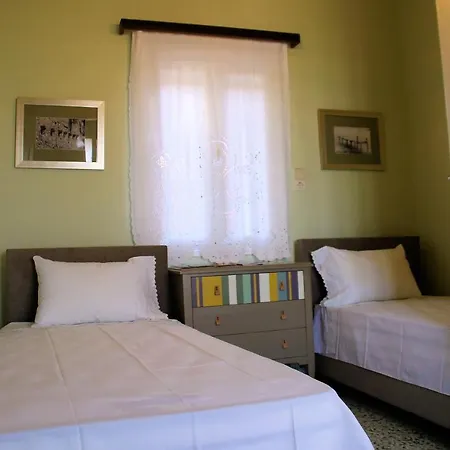 Kulumi House Vasilikiadhes